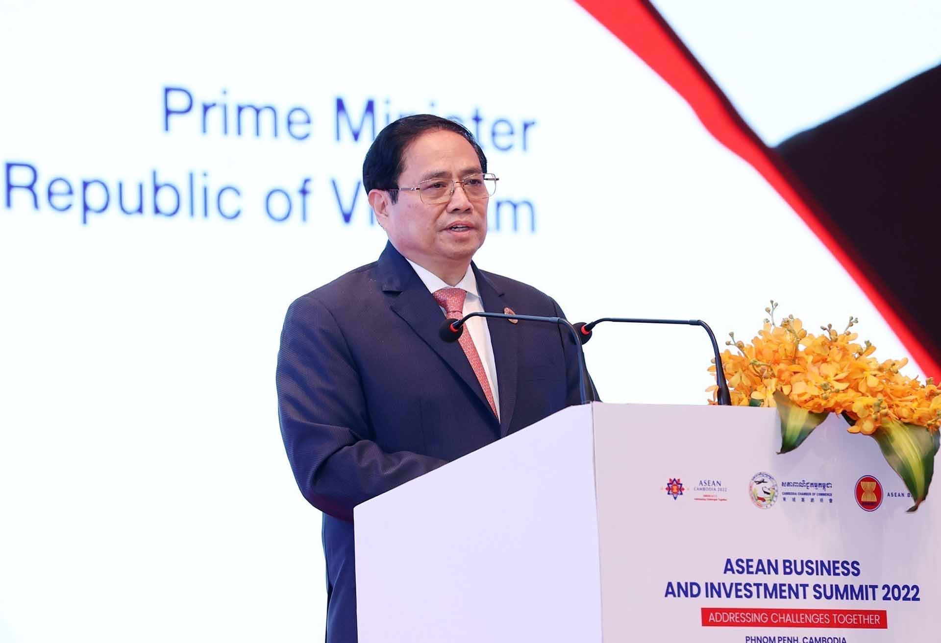 Thủ tướng Phạm Minh Chính tham dự và phát biểu tại Hội nghị thượng đỉnh kinh doanh và đầu tư ASEAN 2022. (Nguồn: TTXVN)