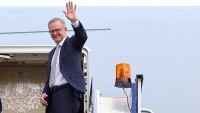 Thủ tướng Australia khởi động chuyến công du 'hat-trick', nêu điều kiện về cuộc gặp với lãnh đạo Trung Quốc