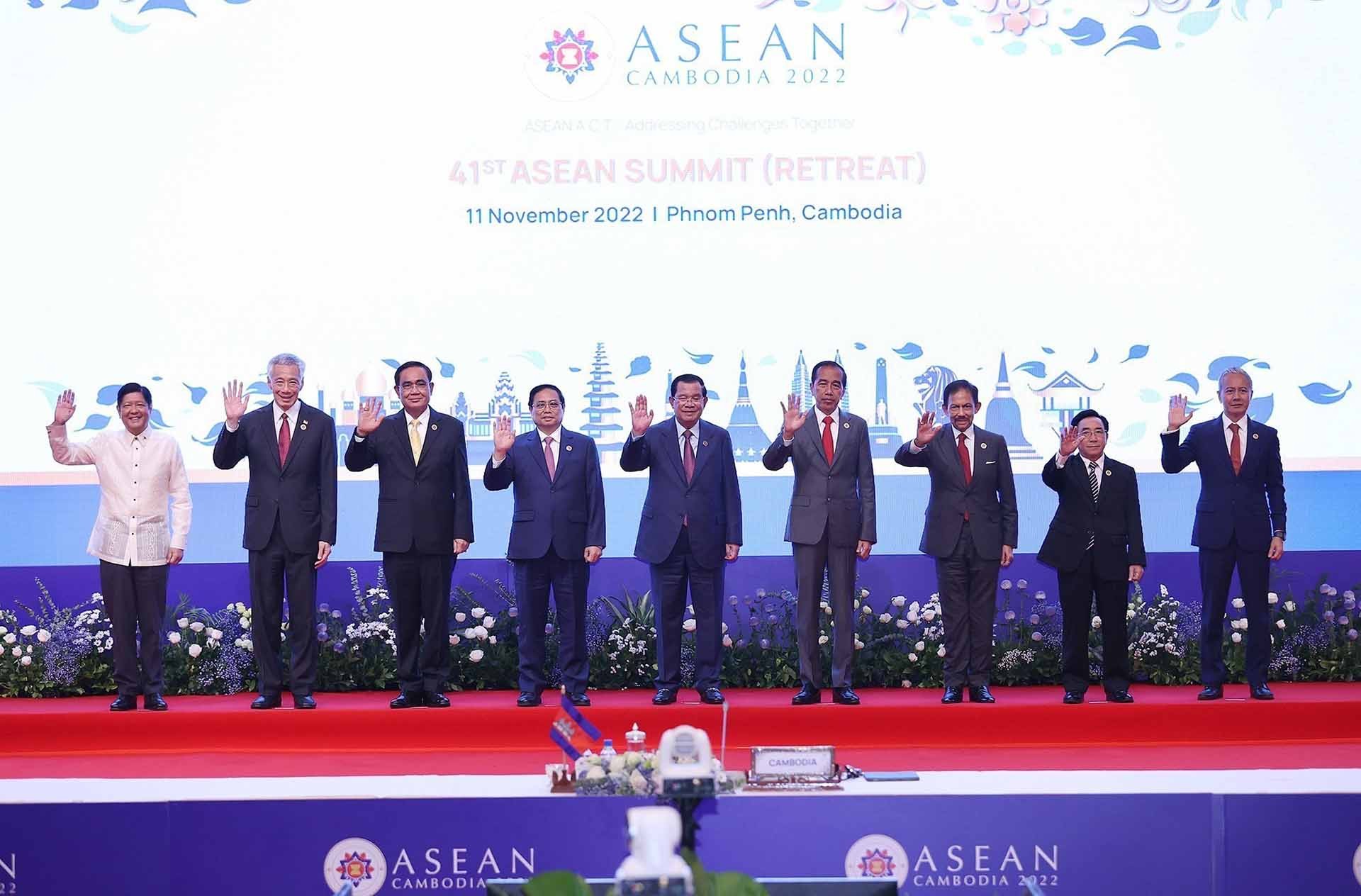 Trưởng đoàn các nước ASEAN tham dự Phiên họp hẹp Hội nghị cấp cao ASEAN lần thứ 41. (Nguồn: TTXVN)