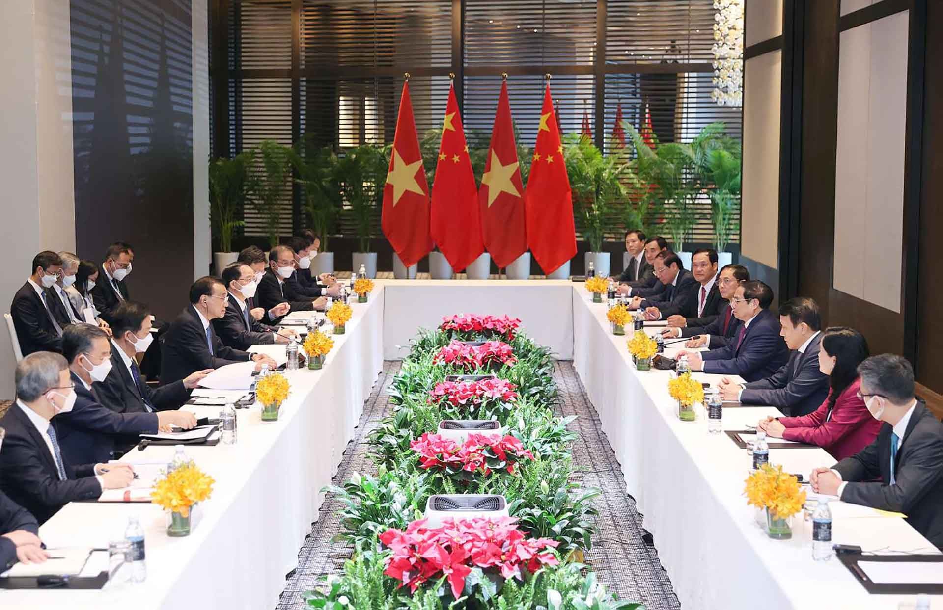 Thủ tướng Chính phủ Phạm Minh Chính hội kiến với Thủ tướng Quốc Vụ viện nước Cộng hòa nhân dân Trung Hoa Lý Khắc Cường.
