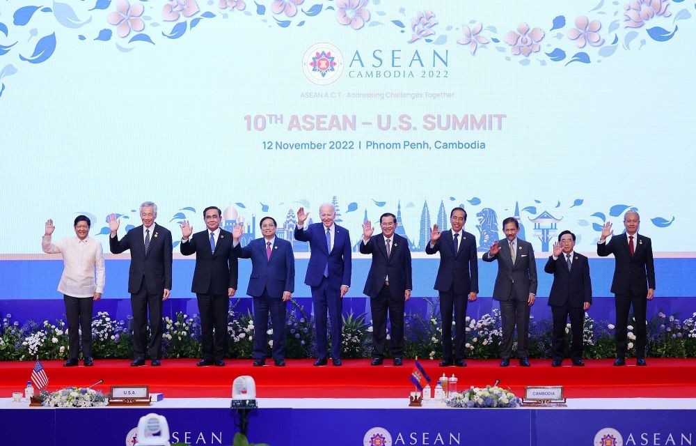 Trưởng đoàn các nước ASEAN và Tổng thống Hoa Kỳ Joe Biden chụp ảnh chung. (Nguồn: TTXVN)