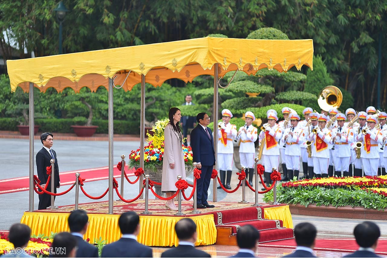 Thủ tướng Chính phủ Phạm Minh Chính chủ trì lễ đón chính thức Thủ tướng New Zealand Jacinda Ardern thăm chính thức Việt Nam.
