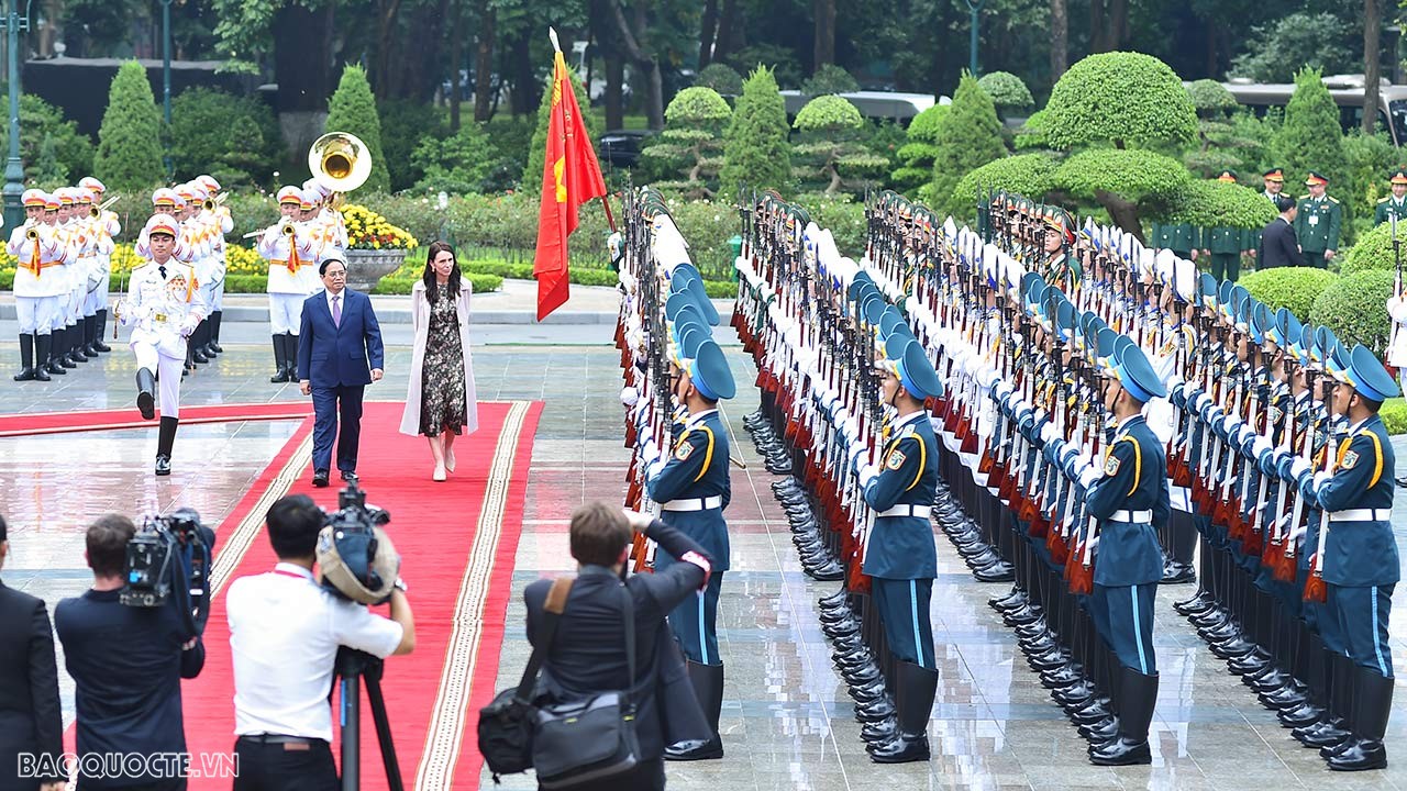 Welcome ceremony held for New Zealand Prime Minister