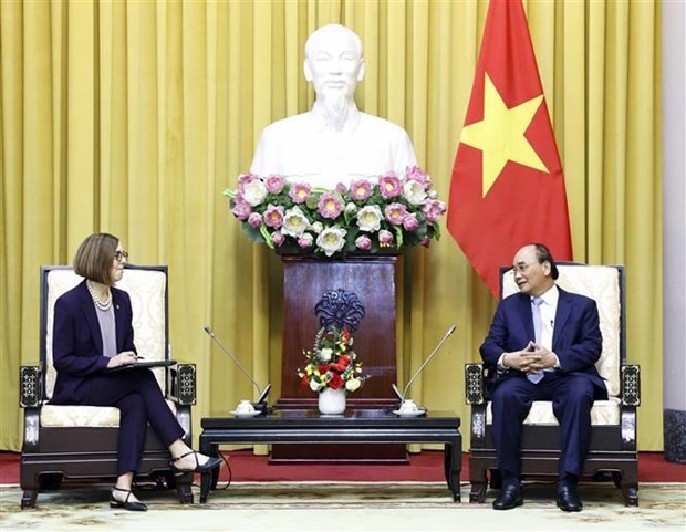 President received Governor of US's Oregon state Kate Brown