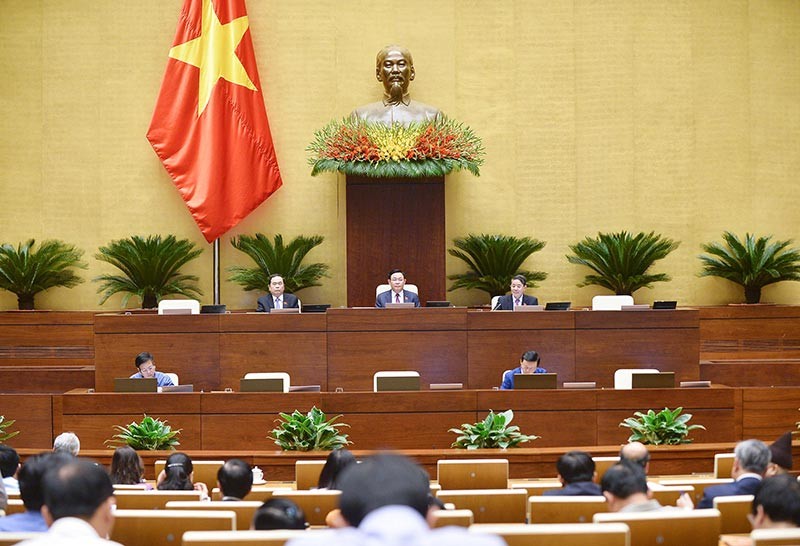 Quốc hội họp tại hội trường ngày 14/11.