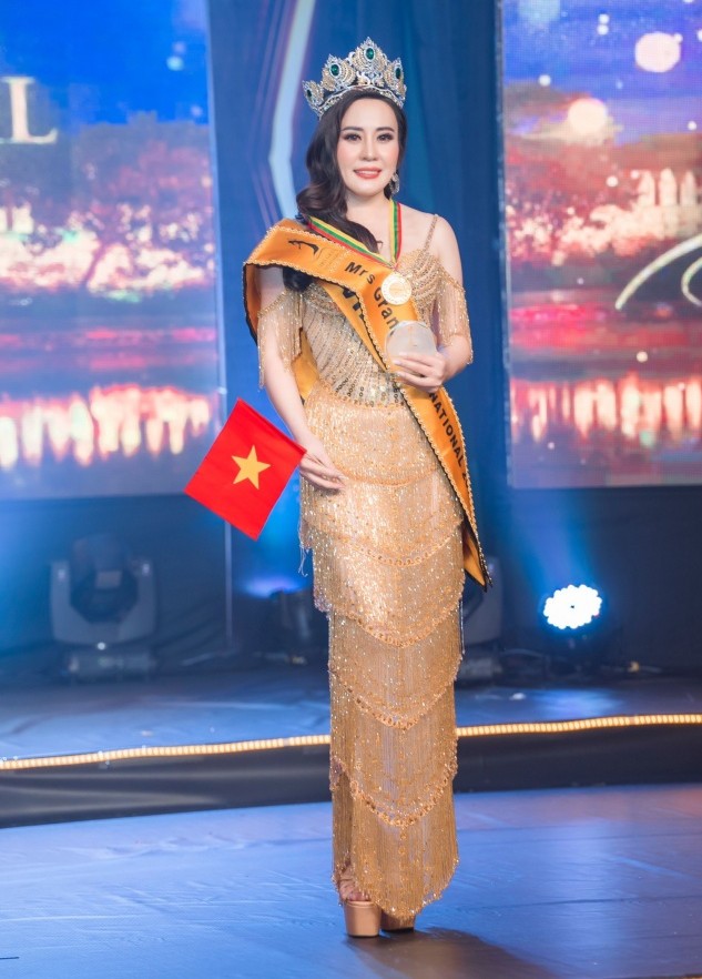 Diễn viên Kim Oanh trở thành Hoa hậu Quý bà Hòa bình quốc tế