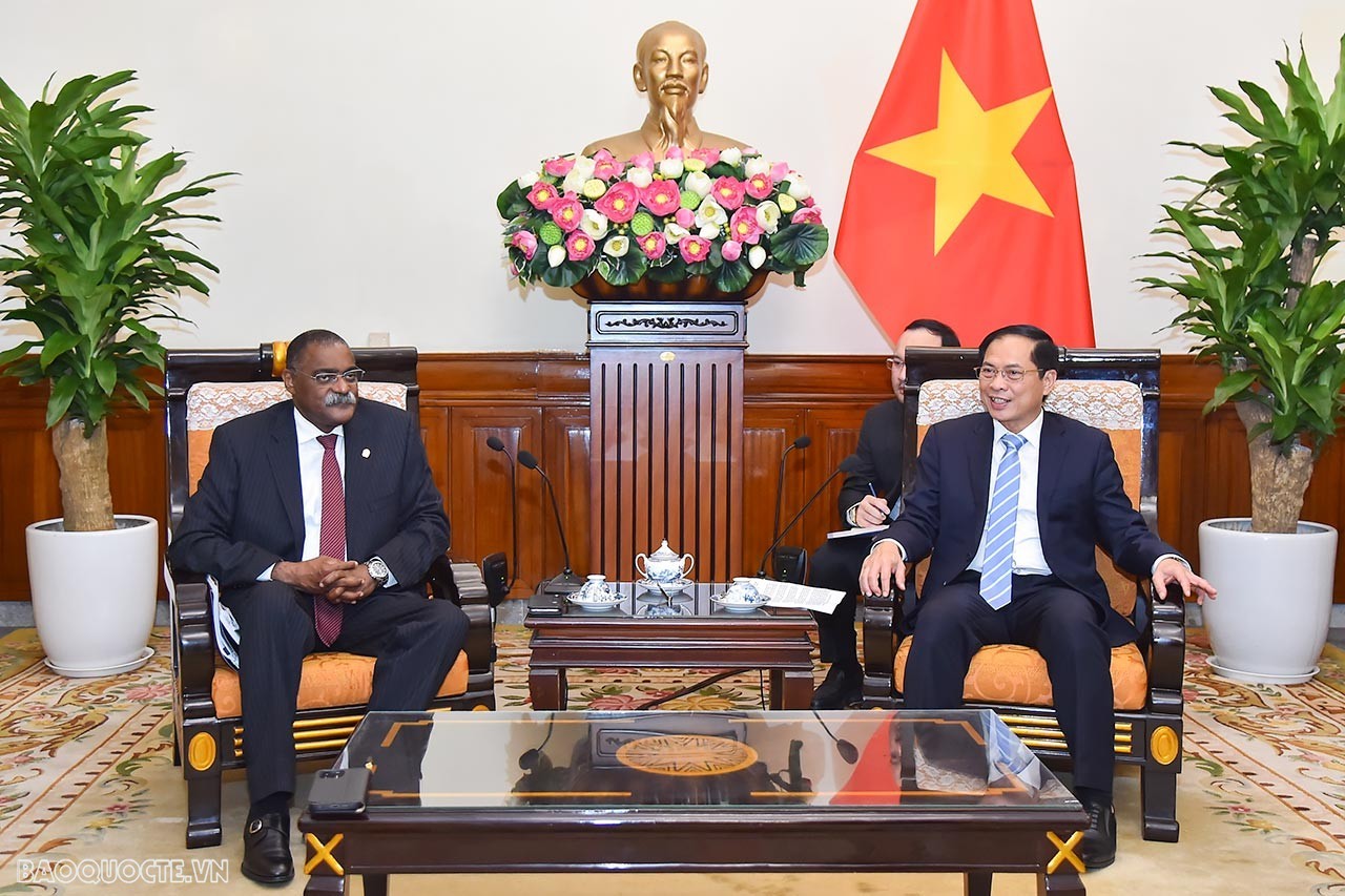 Foreign Minister hosted a reception for Angolan MOFA's Secretary of State