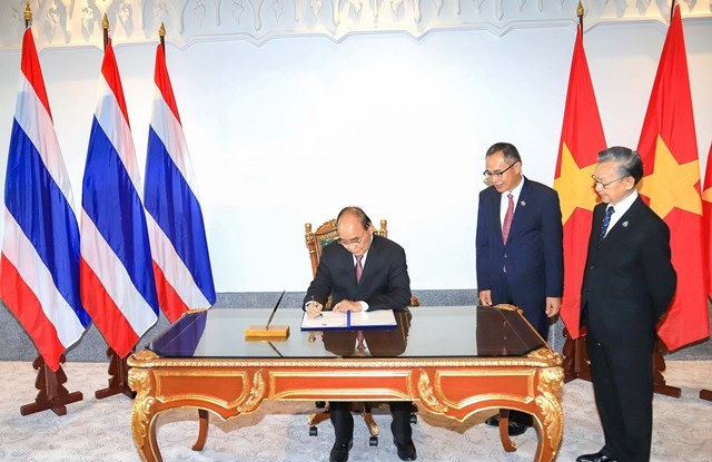 President meets President of Thai National Assembly Chuan Leekpai