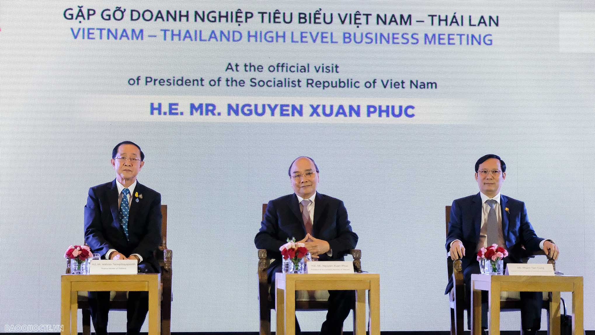 Những ‘người hùng’ trong kinh tế Việt Nam và Thái Lan