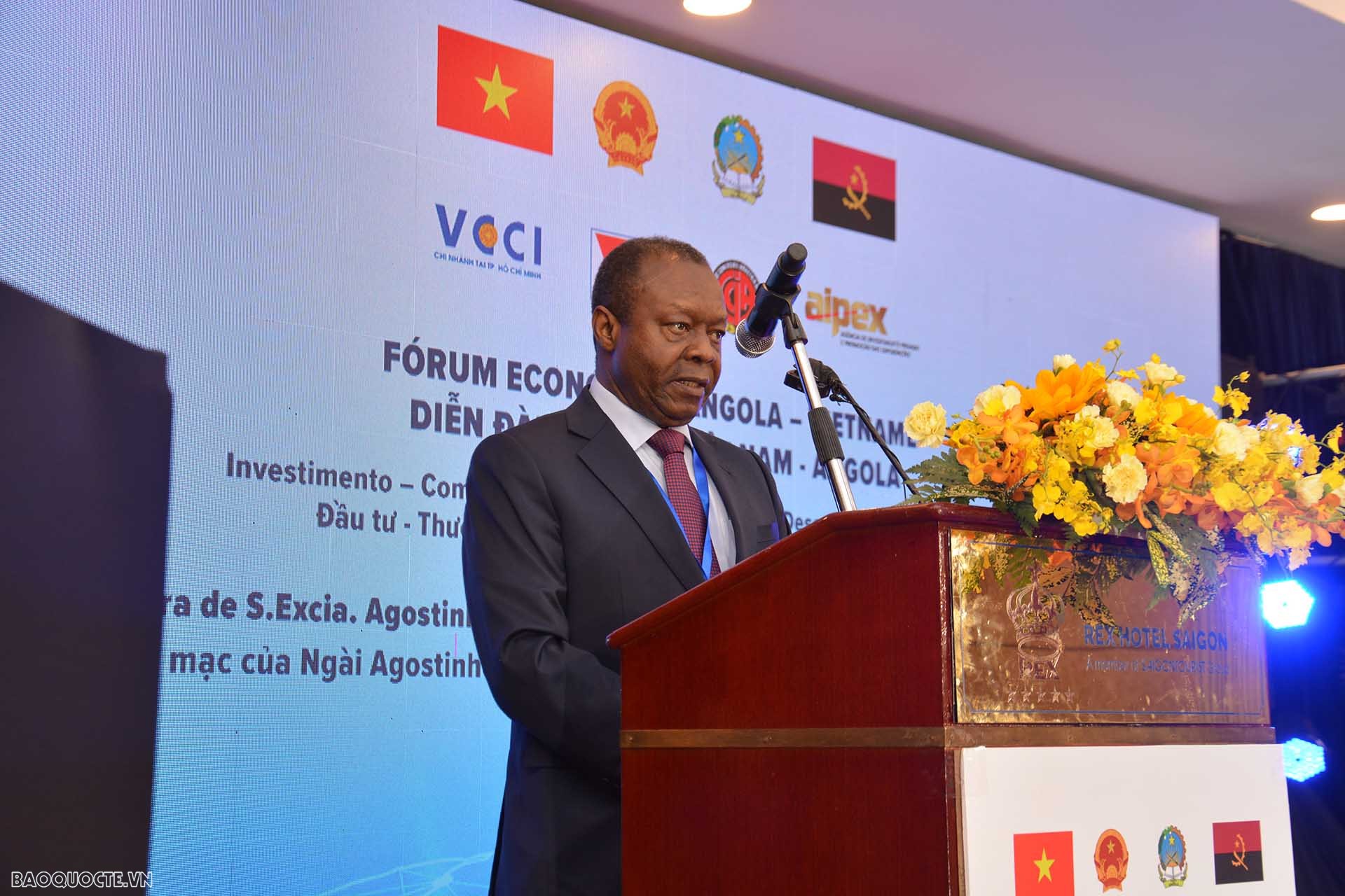 Đại sứ Angola tại Viêt Nam Agostino Fernandes phát biểu.