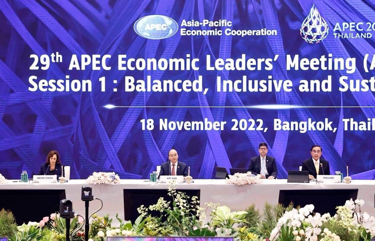 Chủ tịch nêu 3 yếu tố đảm tăng trưởng cân bằng cho các nền kinh tế APEC