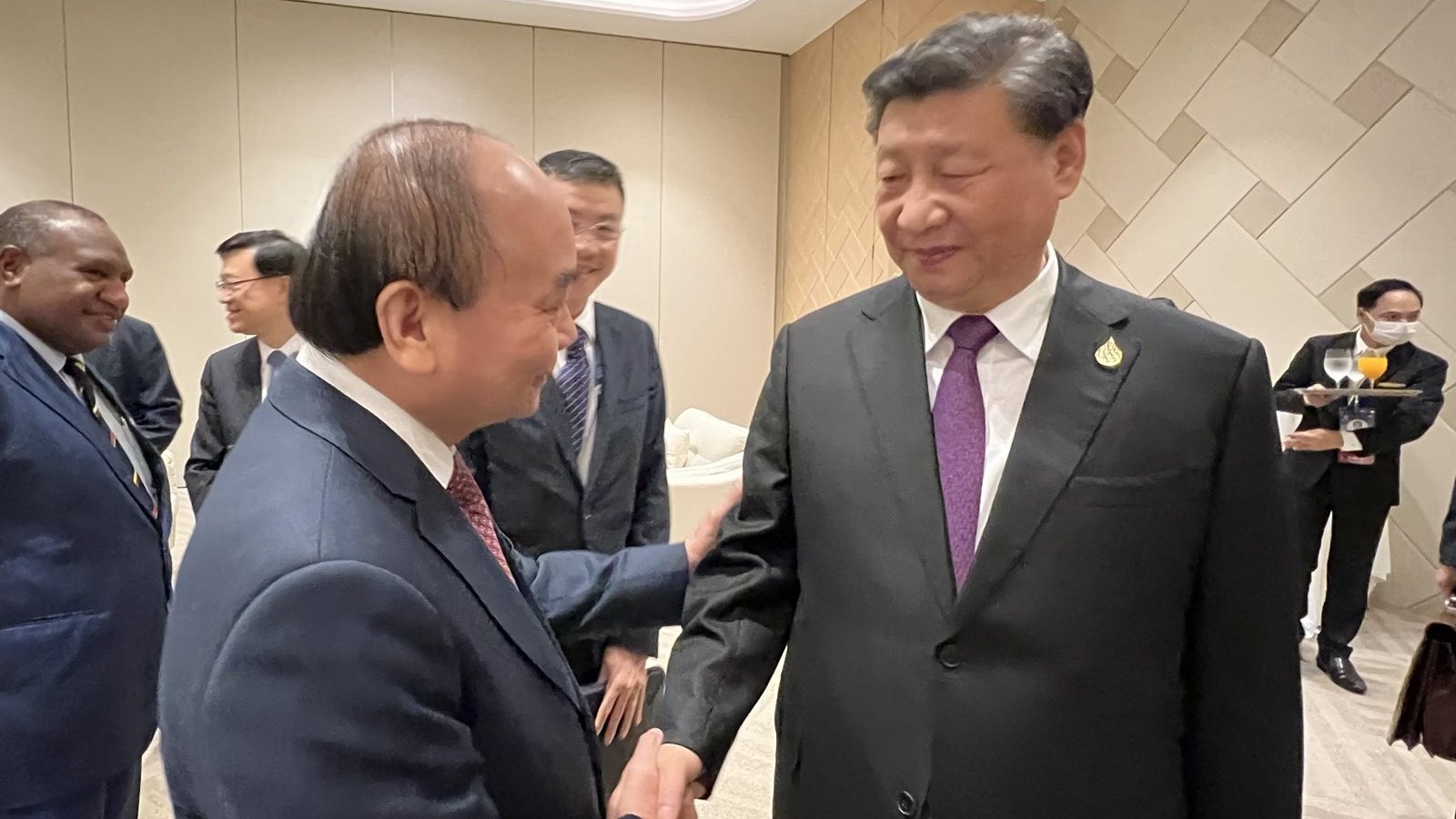 Tổng Bí thư, Chủ tịch Trung Quốc Tập Cận Bình khẳng định coi trọng cao độ quan hệ với Việt Nam