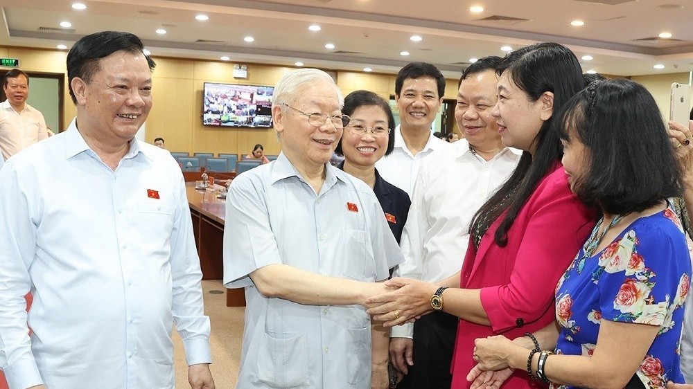 Party General Secretary meets Hanoi voters