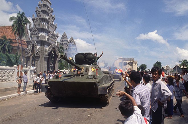 Năm 1989, gạch nối chuyển giai đoạn quan hệ Việt Nam-Campuchia sang thời kỳ mới