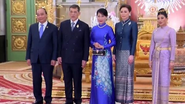 Vietnamese leaders extended congratulations to Thailand on National Day
