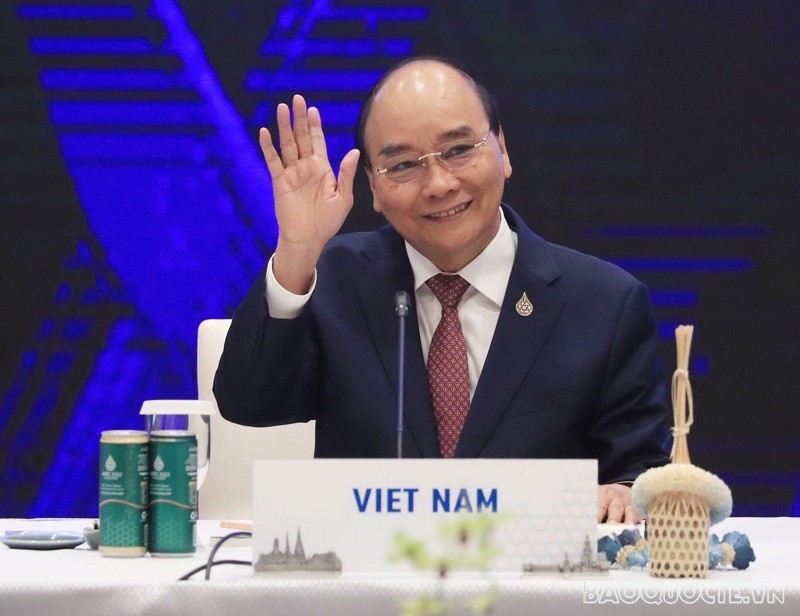 President Nguyen Xuan Phuc wraps up Thailand visit, APEC meeting attendance