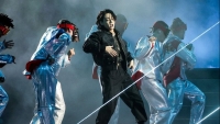 Màn biểu diễn bùng nổ của Jungkook BTS tại lễ khai mạc World Cup 2022 Màn biểu diễn bùng nổ của Jungkook BTS tại lễ khai mạc World Cup 2022