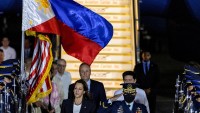 Mỹ 'không lay chuyển' cam kết với Philippines, khẳng định bảo vệ chuẩn mực quốc tế liên quan đến Biển Đông