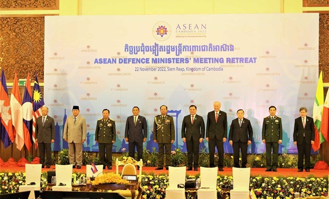 Defence Minister participates in ASEAN Defence Ministers' Meeting (ADMM) Retreat