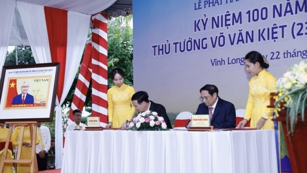 Government leader commemorates late Prime Minister Vo Van Kiet