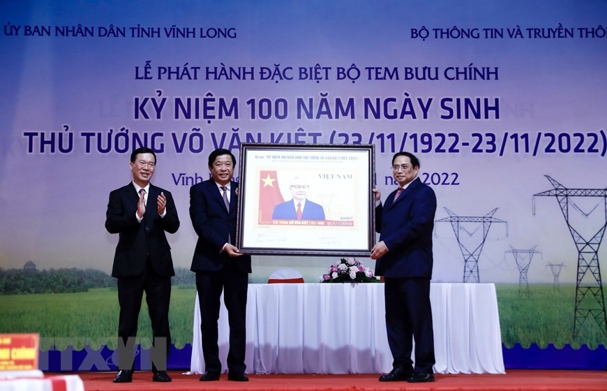 Government leader commemorates late Prime Minister Vo Van Kiet