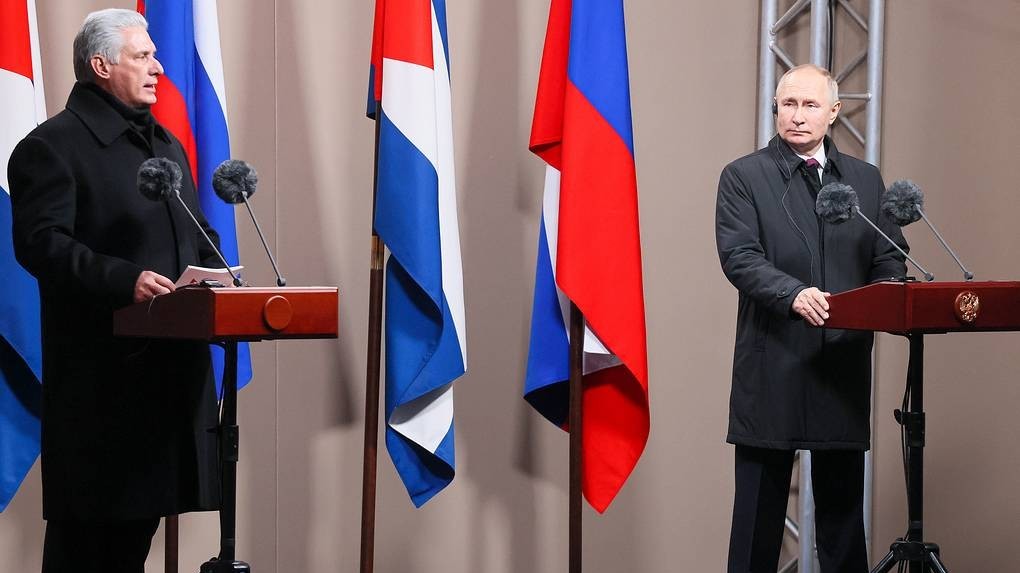 Tổng thống Nga điện đàm với Chủ tịch Cuba nhất trí nhiều điều; ông Zelensky coi Ukraine là 'biểu tượng quốc tế về lòng dũng cảm và sự bất khuất'