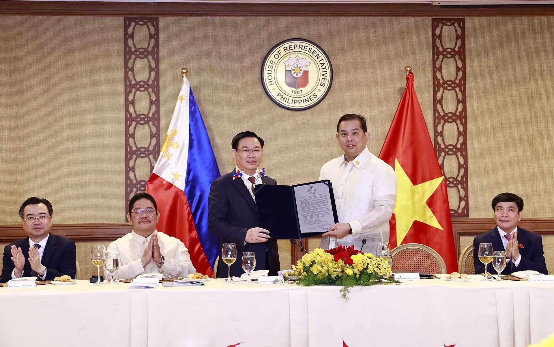Tạo động lực mới thúc đẩy quan hệ Đối tác chiến lược Việt Nam-Philippines ngày càng hiệu quả, thực chất