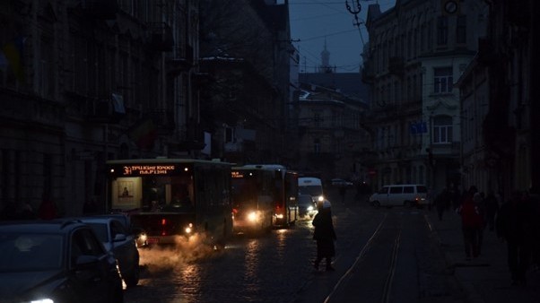 Ukraine: Lưới điện được khôi phục ở Kiev, sẵn sàng tình huống cắt điện luôn phiên