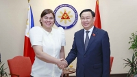 Chủ tịch Quốc hội Vương Đình Huệ hội kiến Phó Tổng thống Philippines