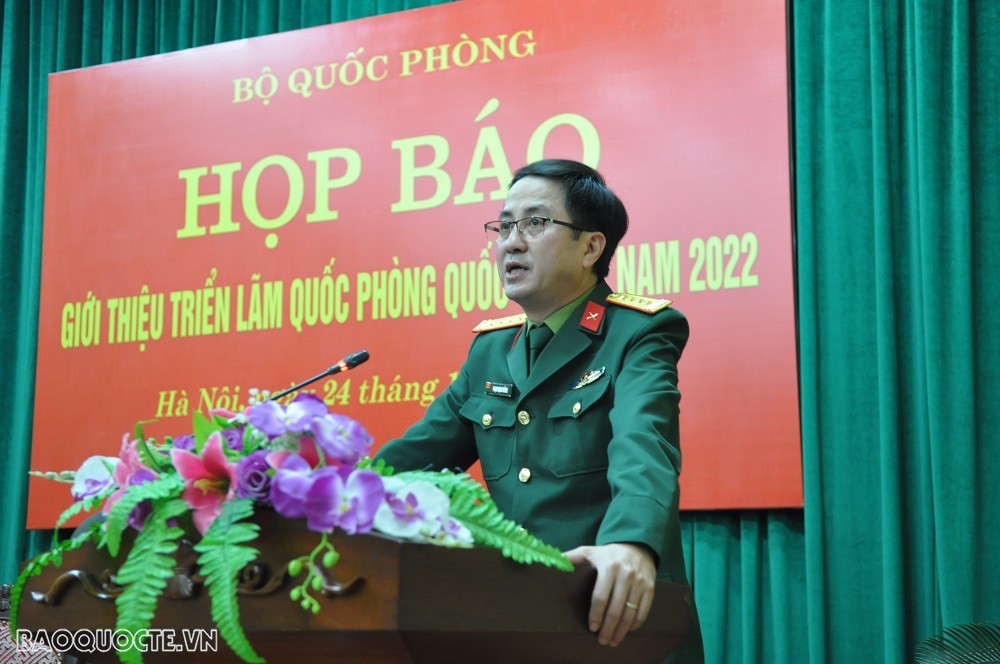 (11.24) Đại tá Phạm Mạnh Hùng phát biểu tại Họp báo. (Ảnh: Minh Quân)