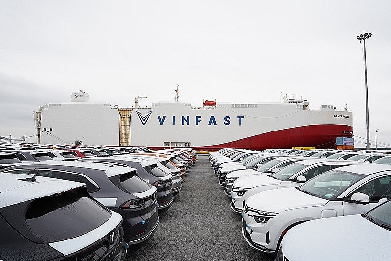 Xuất khẩu ngày 21-25/11: Hoa Kỳ sắp đón lô xe ô tô điện đầu tiên từ Vinfast; năm 2023, dệt may dự báo 'gặp khó'