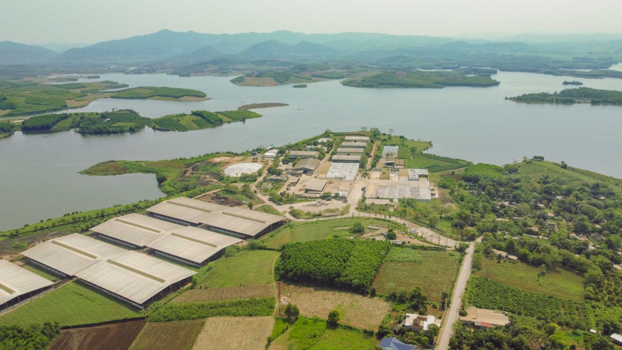 Overview of a dairy feed center of TH Group in Nghia Dan, Nghe An.