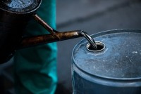 Giá xăng dầu hôm nay 1/2: Thế giới 'ngóng' tin từ OPEC+, xăng RON 95 có thể vượt mốc 24.000 đồng/lít