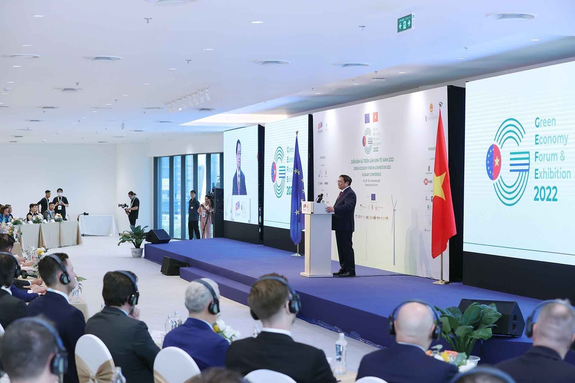Thủ tướng Phạm Minh Chính phát biểu tại Diễn đàn và Triển lãm Kinh tế xanh GEFE 2022. (Nguồn: TTXVN)