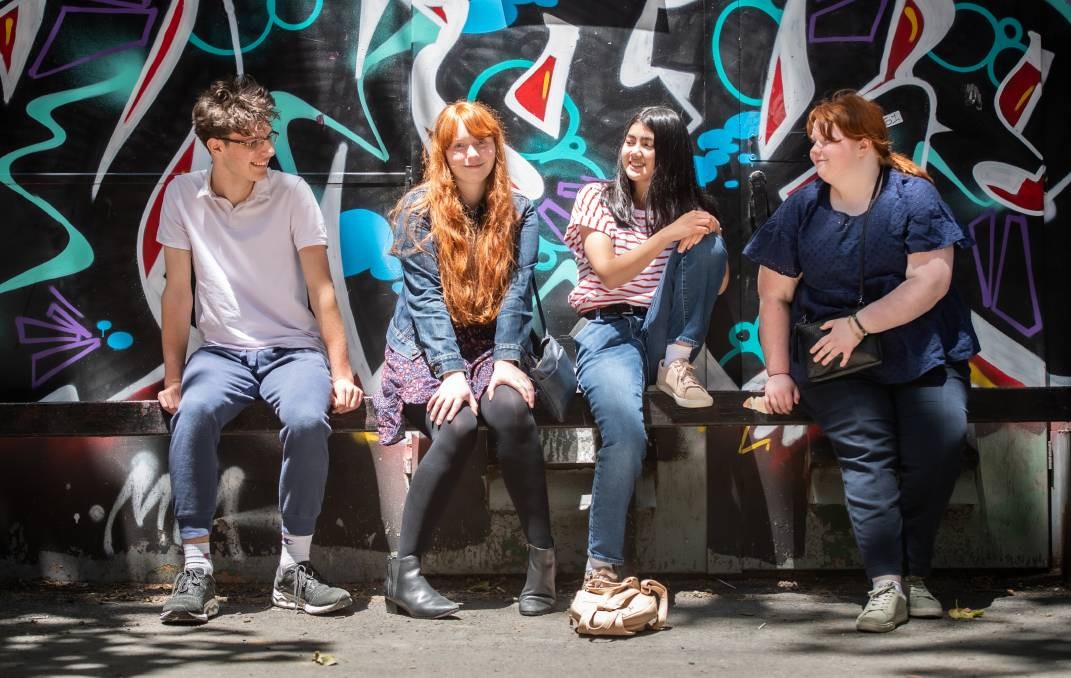 Cuộc khảo sát được tiến hành đối với 18.800 thanh niên, trong thời gian từ tháng 4 đến tháng 8 năm nay, cho thấy một loạt thách thức mà giới trẻ Australia, đặc biệt là ở độ tuổi từ 15-19, phải đối mặt. (Nguồn: Canberra Times)