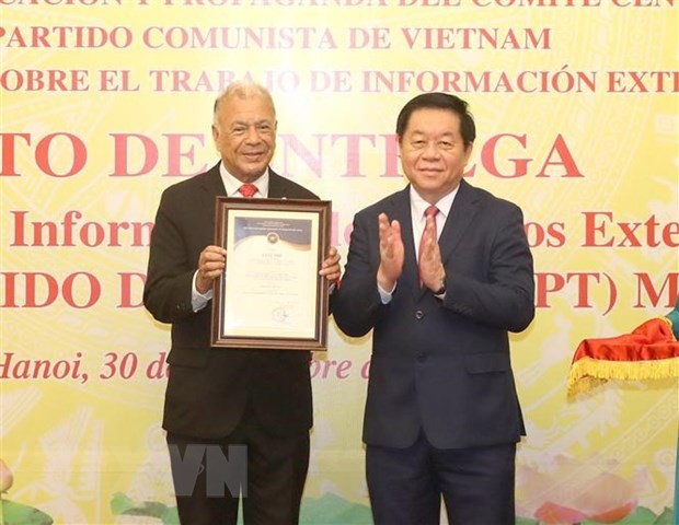 Mexican Labour Party delegation pays working visit to Vietnam