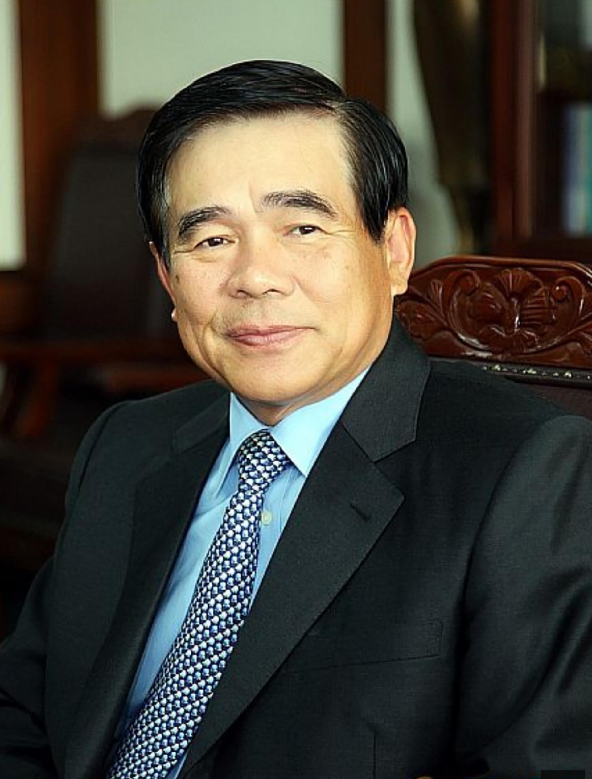 Ông Phạm Tiến Vân nguyên là Đại sứ Việt Nam tại Hàn Quốc (2005-2010).