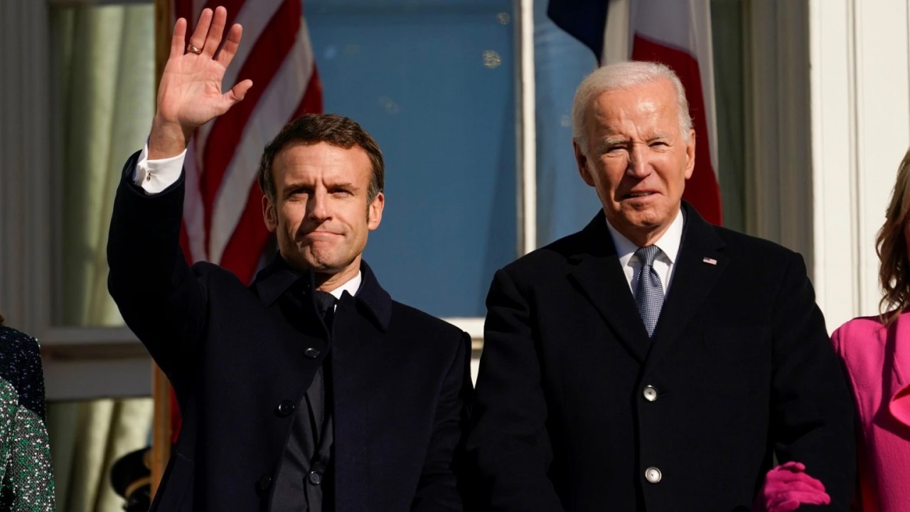 (12.02) Tổng thống Pháp Emmanuel Macron và người đồng cấp chủ nhà Joe Biden trong chuyến thăm Mỹ ngày 29/11 - 1/12. (Nguồn: AP)