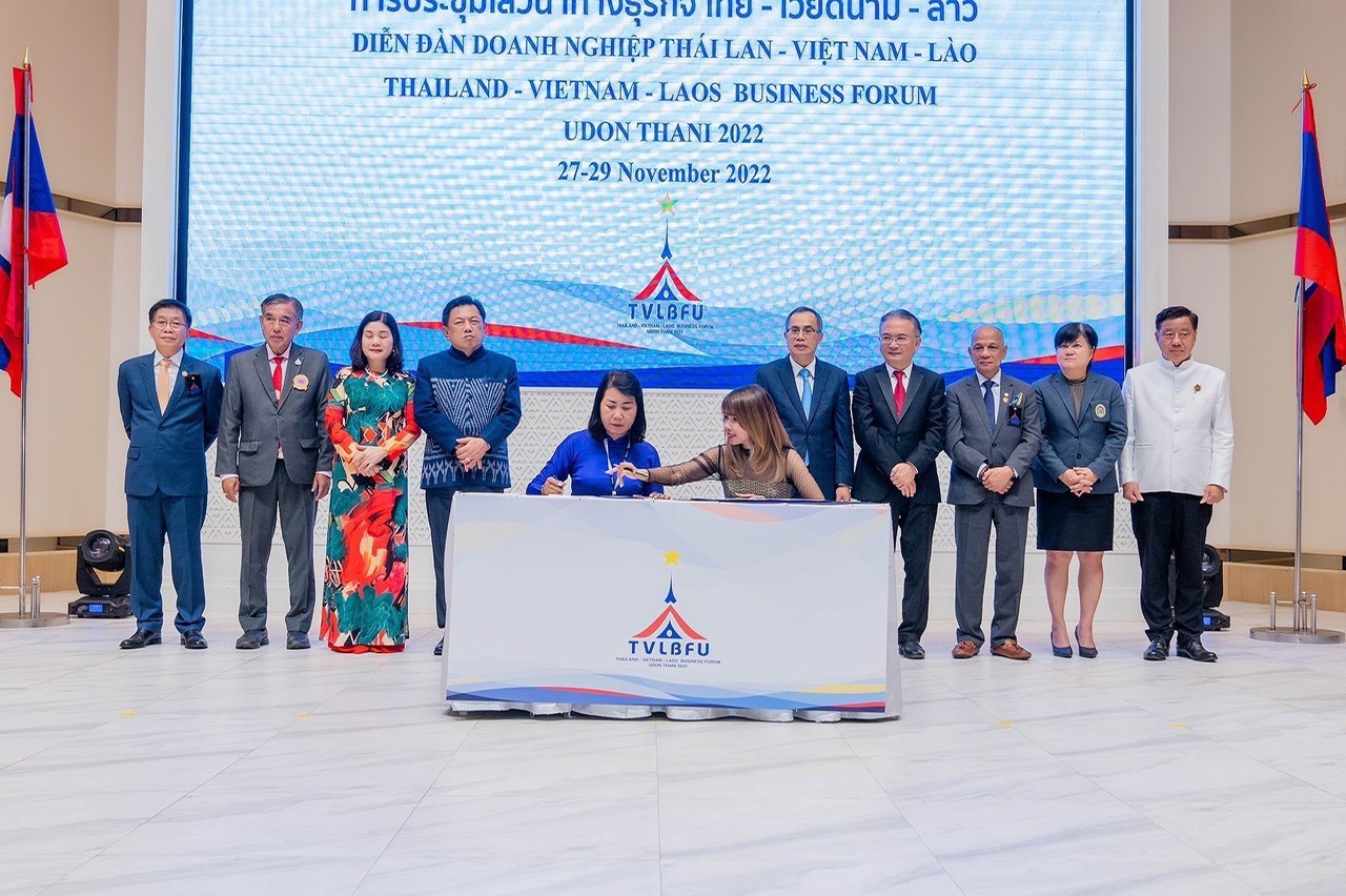 Để việc học tiếng Việt trở nên hấp dẫn đối với con em kiều bào Thái Lan Để việc học tiếng Việt trở nên hấp dẫn đối với con em kiều bào Thái Lan