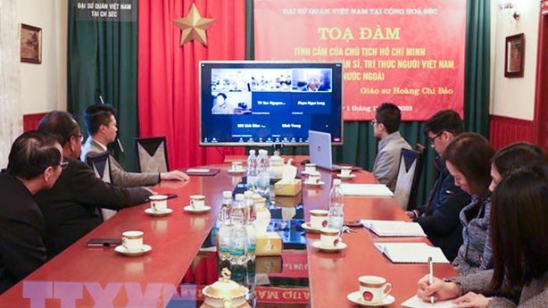 Khung cảnh buổi tọa đàm.  tọa đàm về chủ đề tình cảm của Bác Hồ với người Việt Nam ở nước ngoài. (Nguồn: TTXVN)