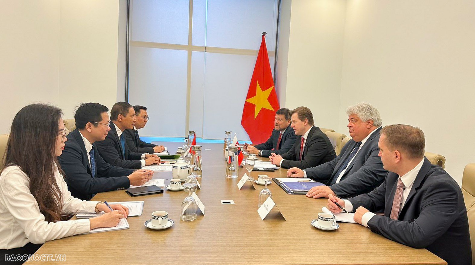 Việt Nam coi trọng quan hệ hợp tác hữu nghị truyền thống và hợp tác nhiều mặt với Slovakia