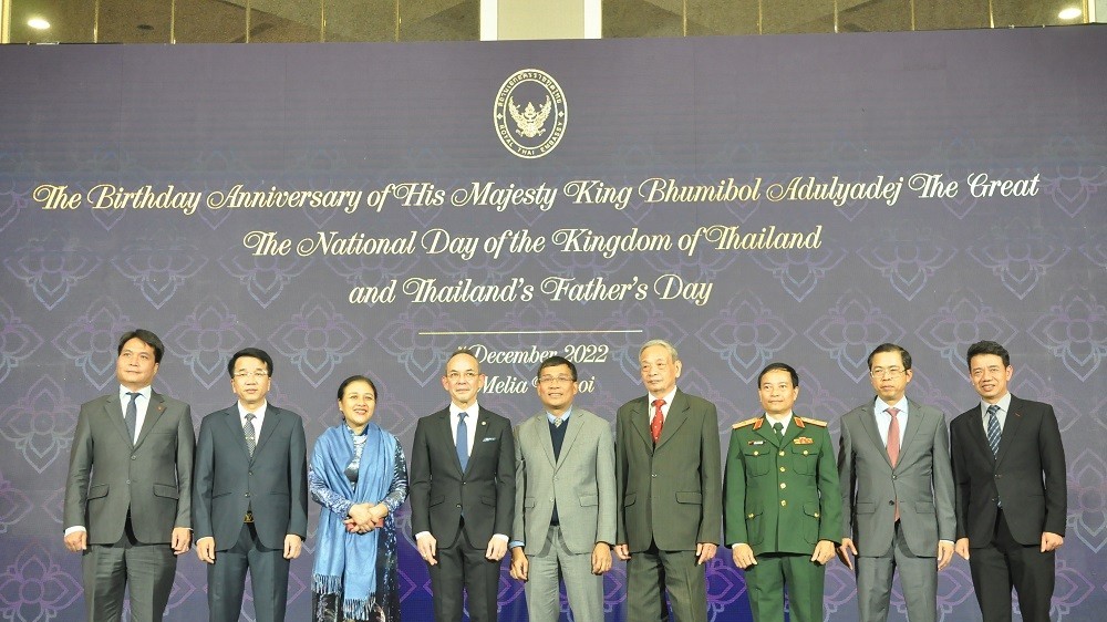 Lễ kỷ niệm Quốc khánh Thái Lan và sinh nhật cố Quốc vương Bhumibol Aduljyadej tại Hà Nội