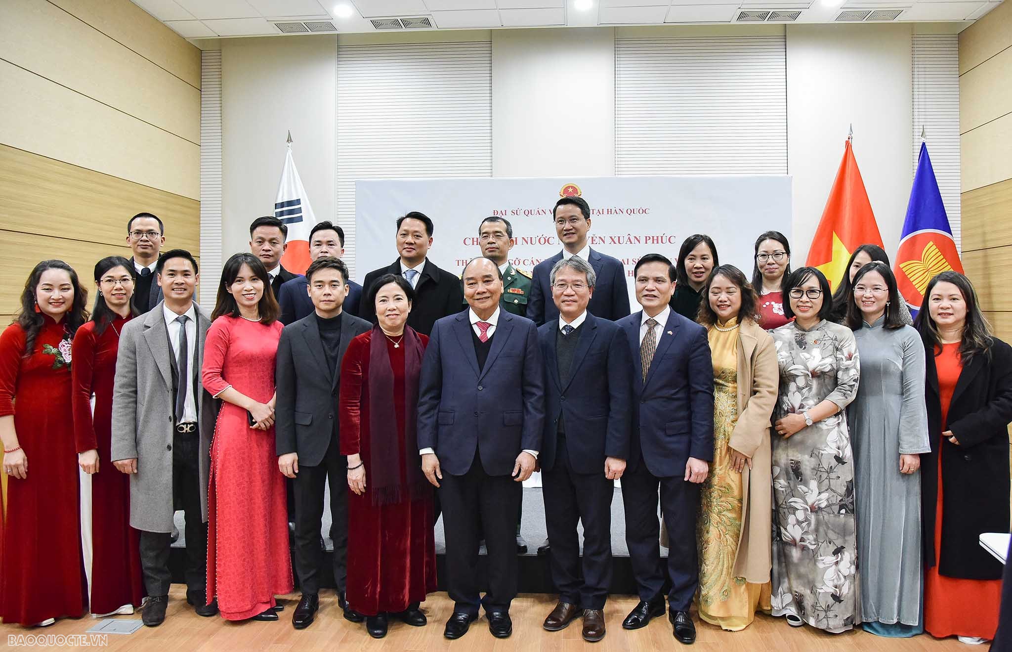 Chủ tịch nước: Cần nâng tầm trí tuệ Việt tại đất nước phát triển như Hàn Quốc