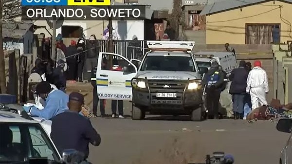 Xả súng kinh hoàng tại Nam Phi, nhiều người thương vong