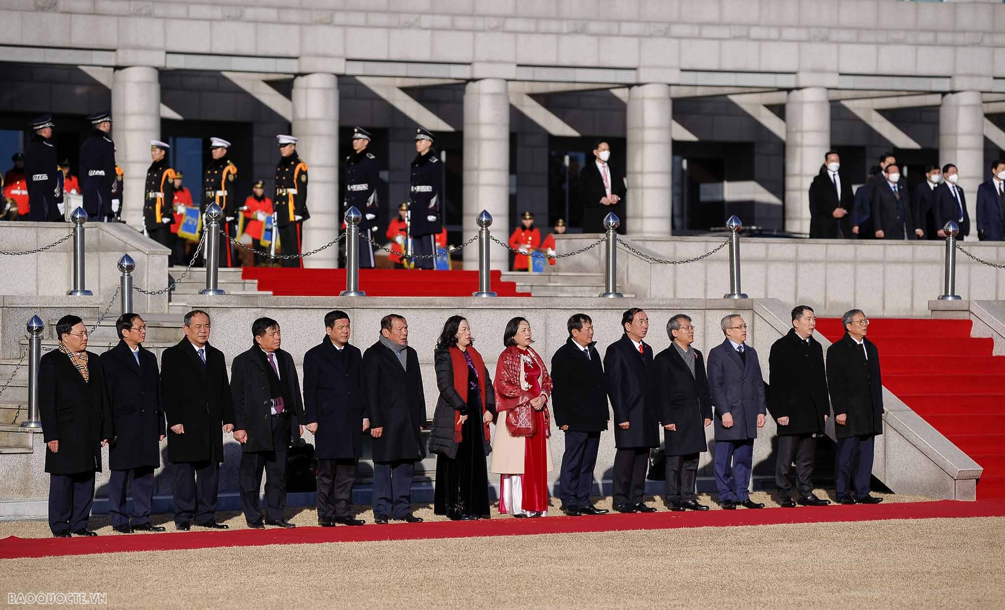 Official welcome ceremony held for President Nguyen Xuan Phuc in RoK