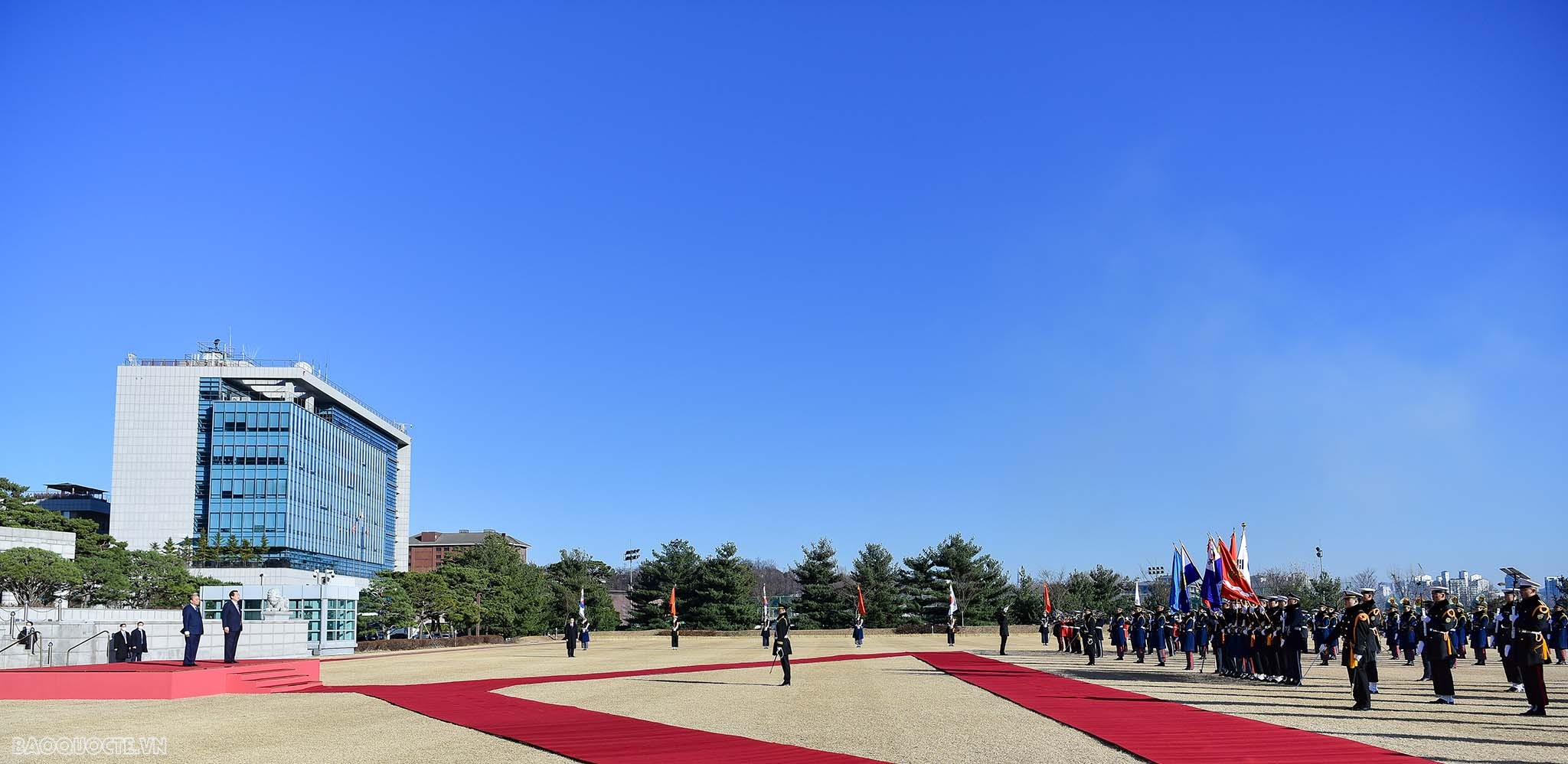 Official welcome ceremony held for President Nguyen Xuan Phuc in RoK