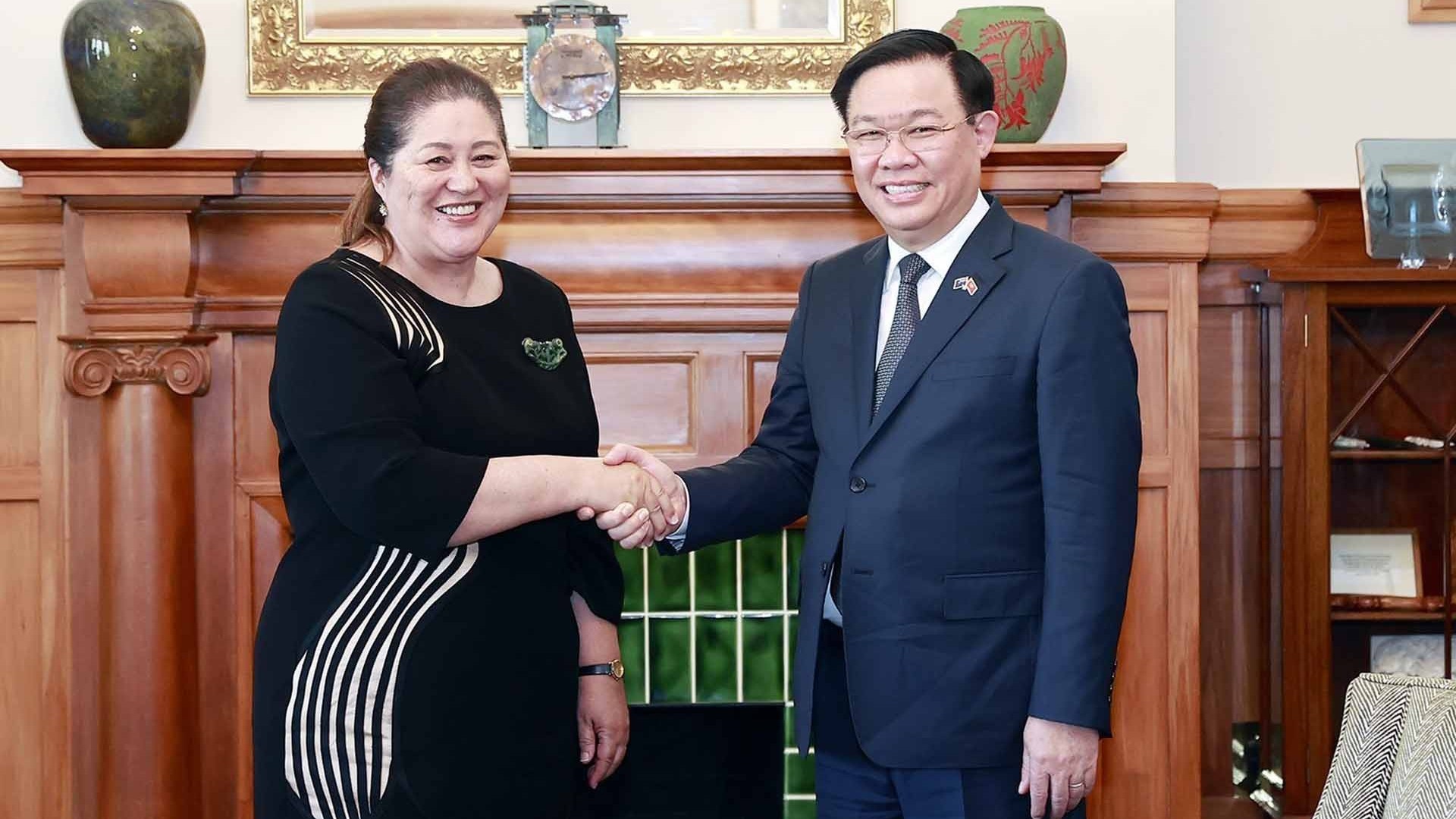Việt Nam luôn coi trọng, thúc đẩy quan hệ hợp tác nhiều mặt với New Zealand