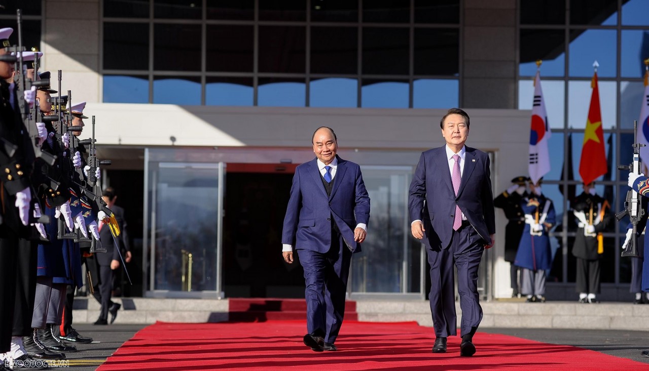 Official welcome ceremony held for President Nguyen Xuan Phuc in RoK