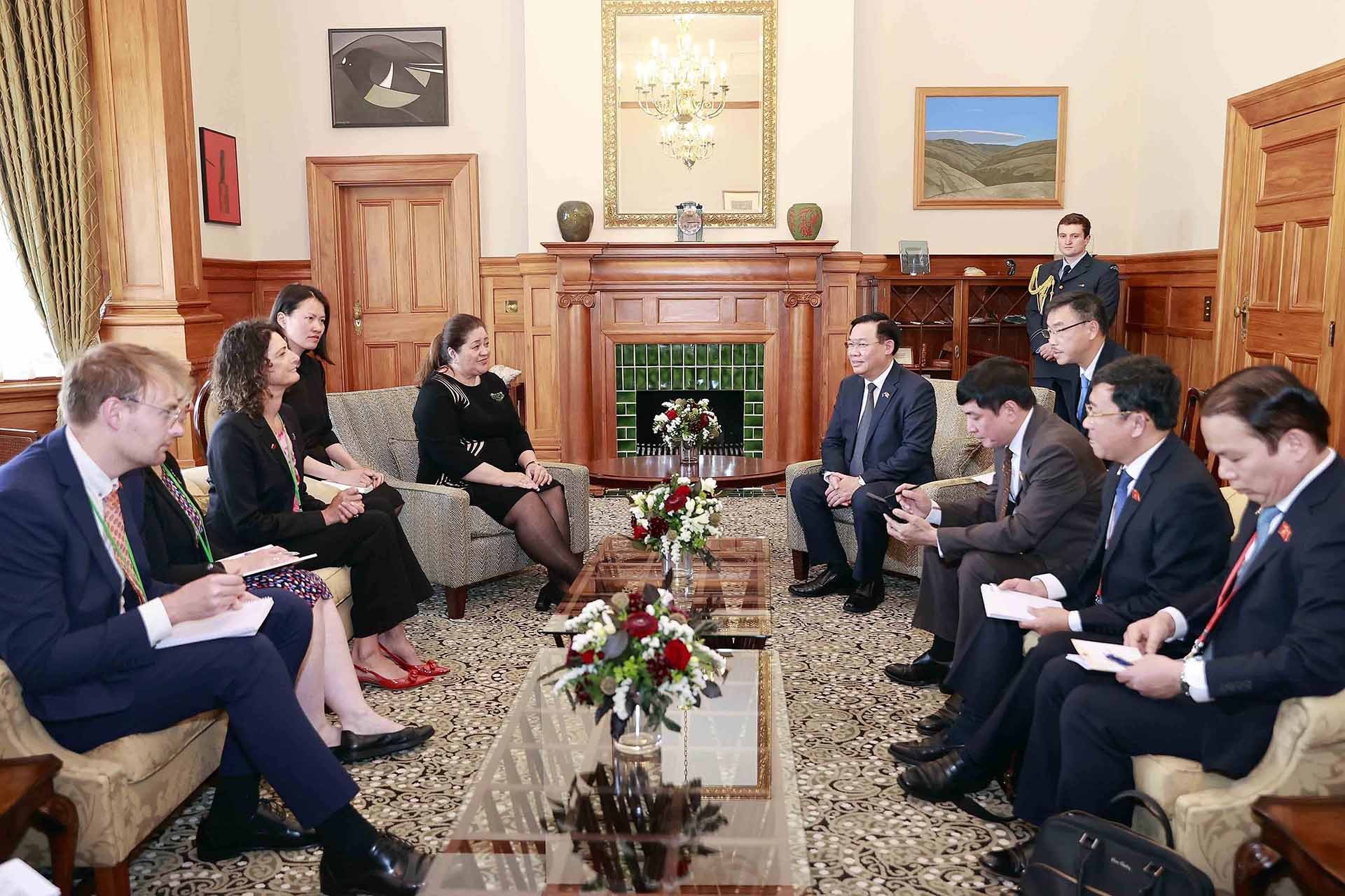 Chủ tịch Quốc hội Vương Đình Huệ hội kiến Toàn quyền New Zealand Dame Cindy Kiro. (Nguồn: TTXVN)