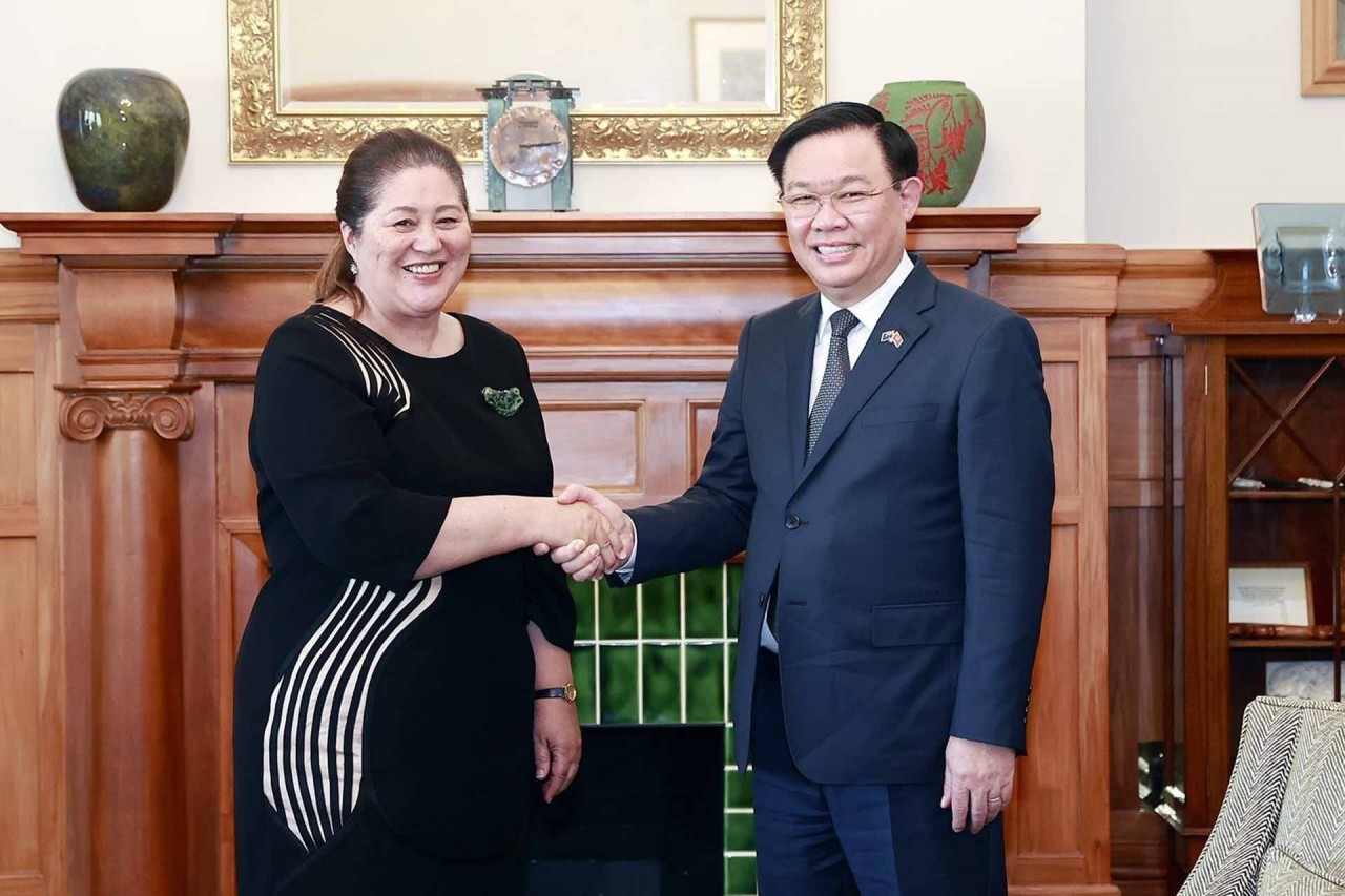 Vietnam keen on promoting ties with New Zealand, affirmed NA Chairman in meeting with Governor General